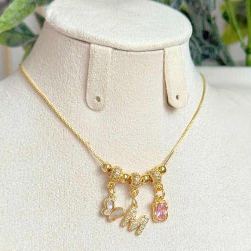 Collar con Inicial, Mariposa y Cristal Rosa