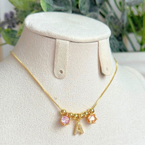 Cadena Personalizada con tu Inicial – Elegancia y Dulzura en Cada Detalle